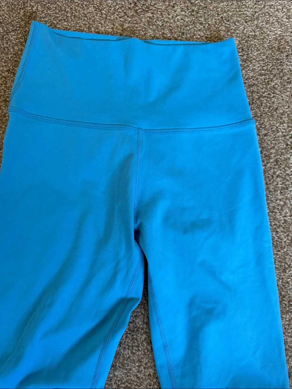Set Active LuxForm Outfit - Picture 3 of 8